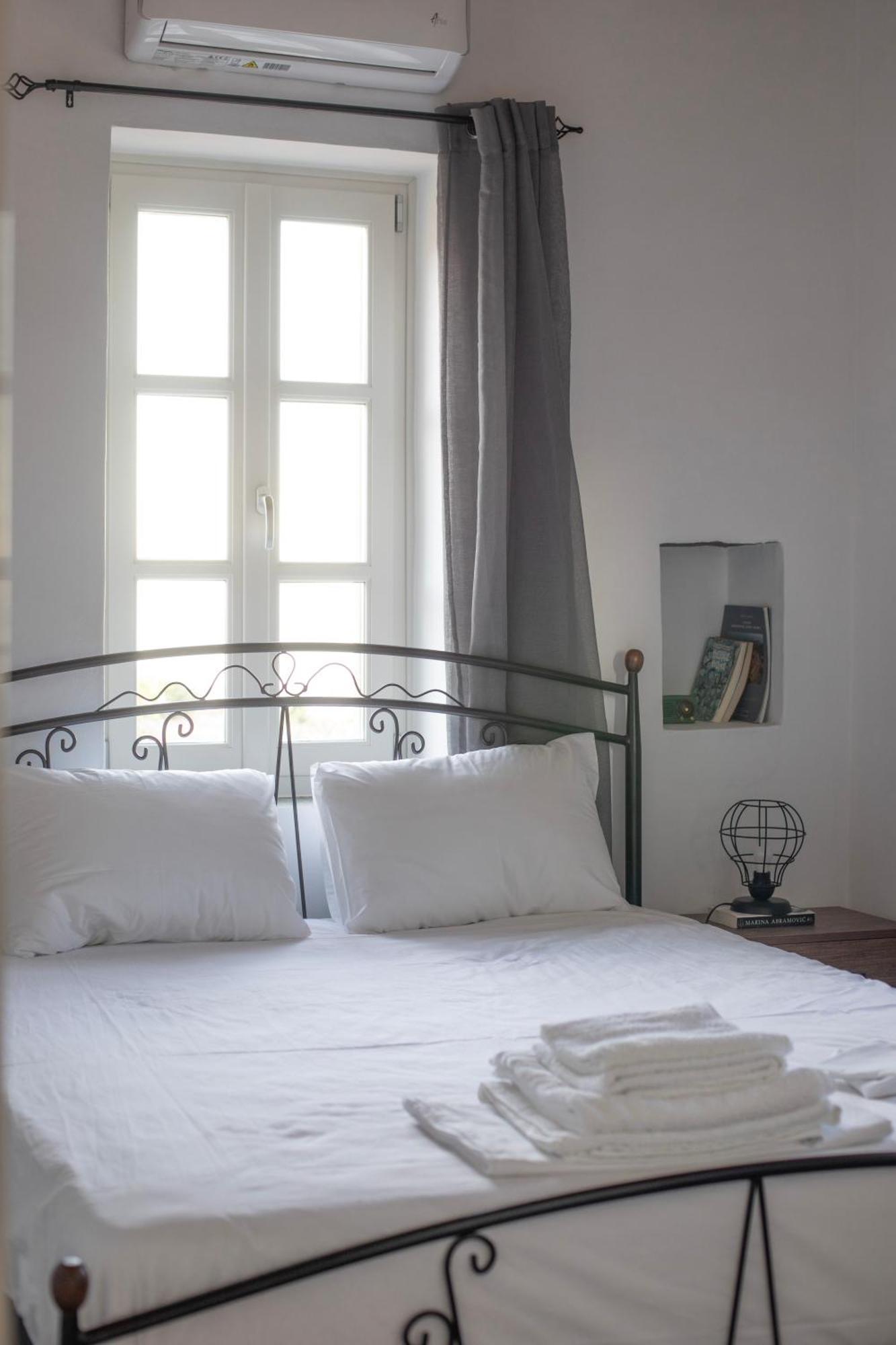 Tholos Guest House Cherronisos  Экстерьер фото